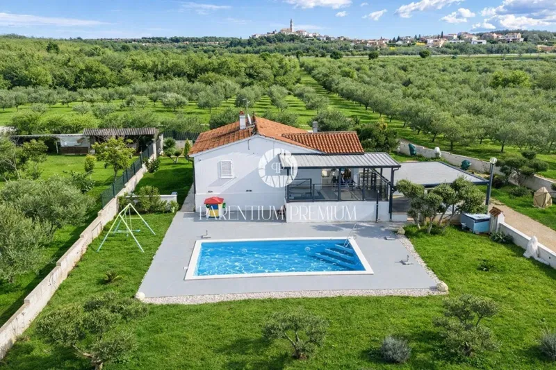Exclusive house in a secluded location with pool and spacious garden – 3