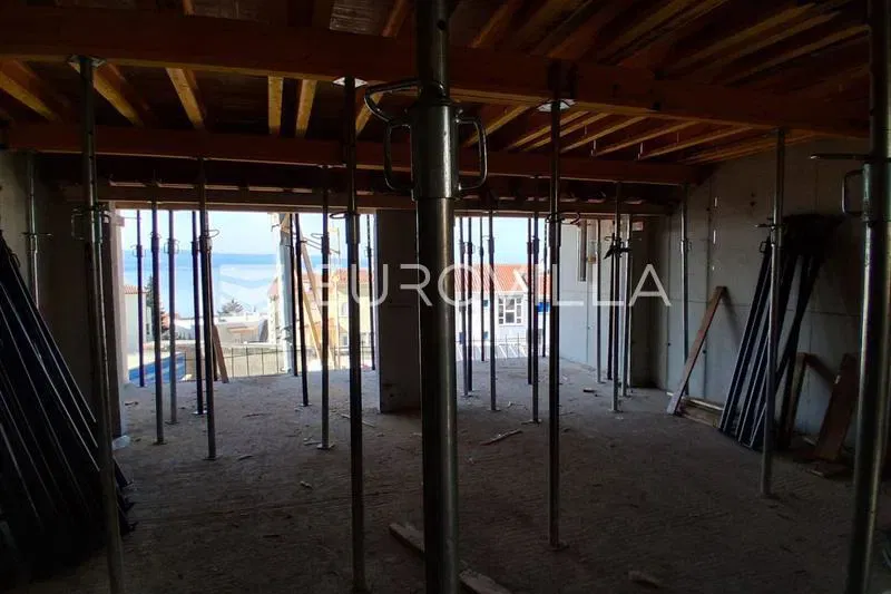 Omiš Riviera, one-bedroom south-facing apartment on the first floor of a new development, 57.94 m² – 2