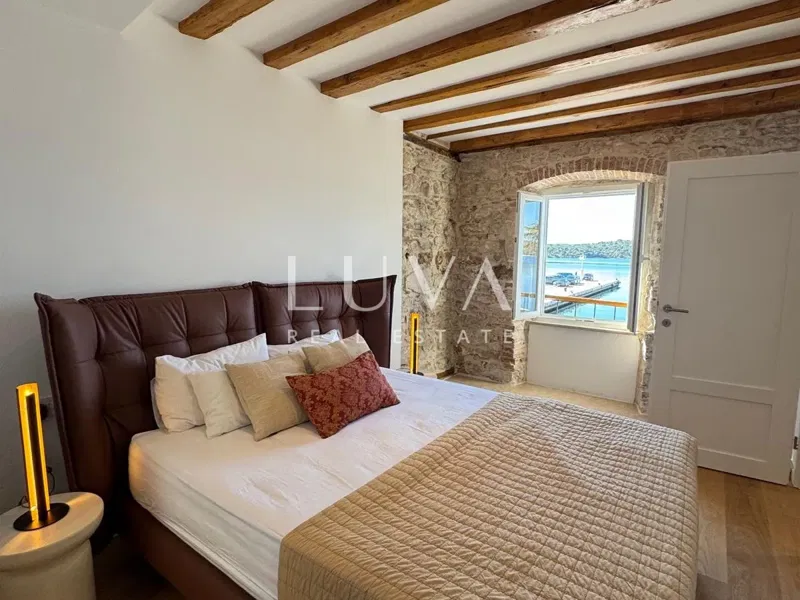 Sibenik, központ, luxus lakás 150m2-es tengerre néző kilátással – 3