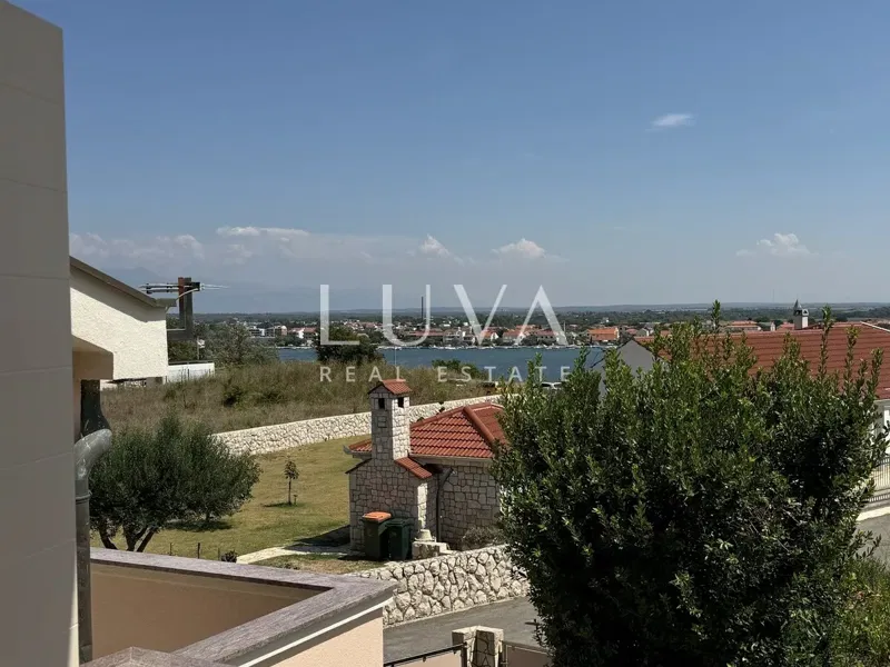 Spacious Semi-Detached House 275m2 for Sale in Nin – 2