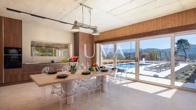 Dicmo, Split, luxury villa with pool and tennis court for sale – 2