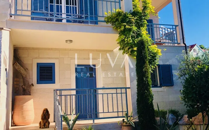 Luxury house 148m2 with a pool for sale, Murter Betina – 3
