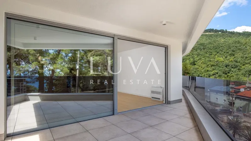 Opatija, luxury new building with garden, apartment NFA 134.33 m² – 2