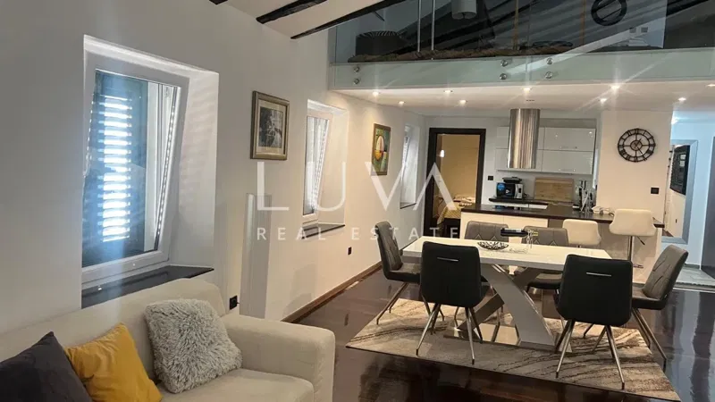 Šibenik, exclusive apartment 90 m2 with gallery downtown – 2