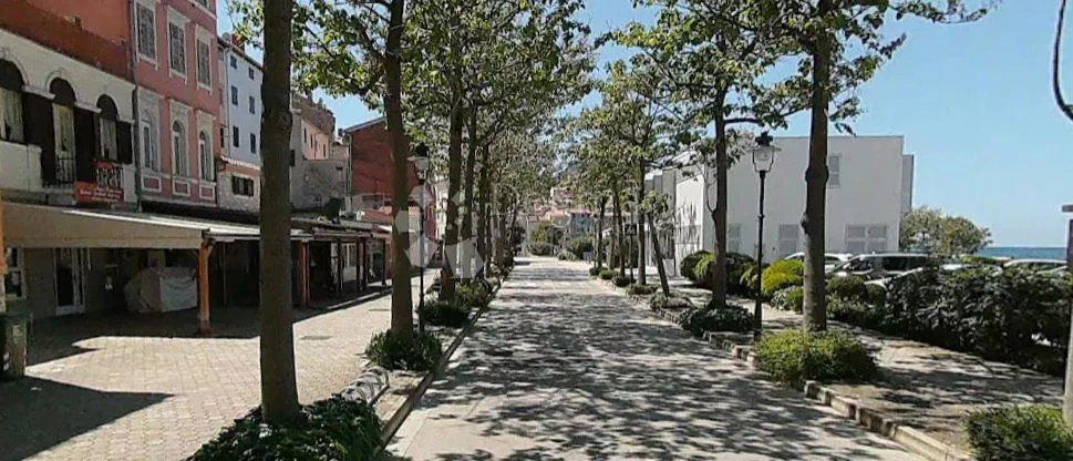 Obchodní prostor Rovinj, 38m2