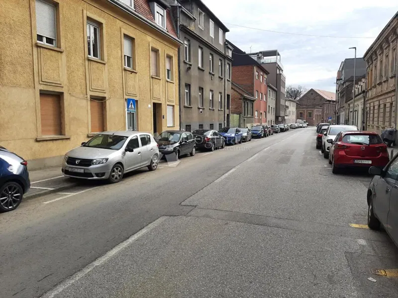 Kereskedelmi Gupčeva zvijezda, Gornji Grad - Medveščak, 15,59m2 – 3