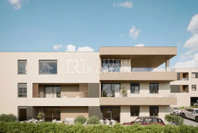 PODSTRANA -Moderna ; lukskuzna novogradnja 250m od mora