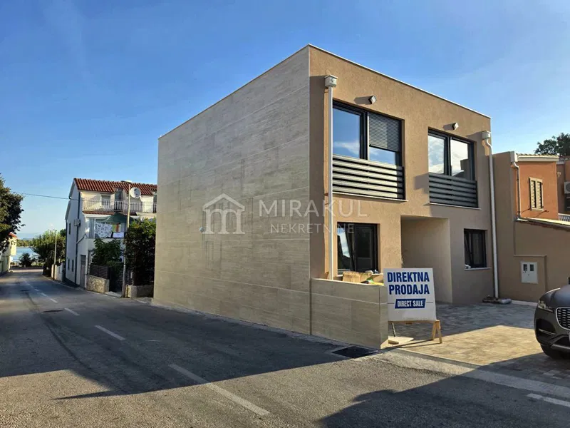 Immobilien Murter, NEUBAU, Moderne Maisonette-Wohnung S2 nur 120 Meter vom Meer entfernt – 2