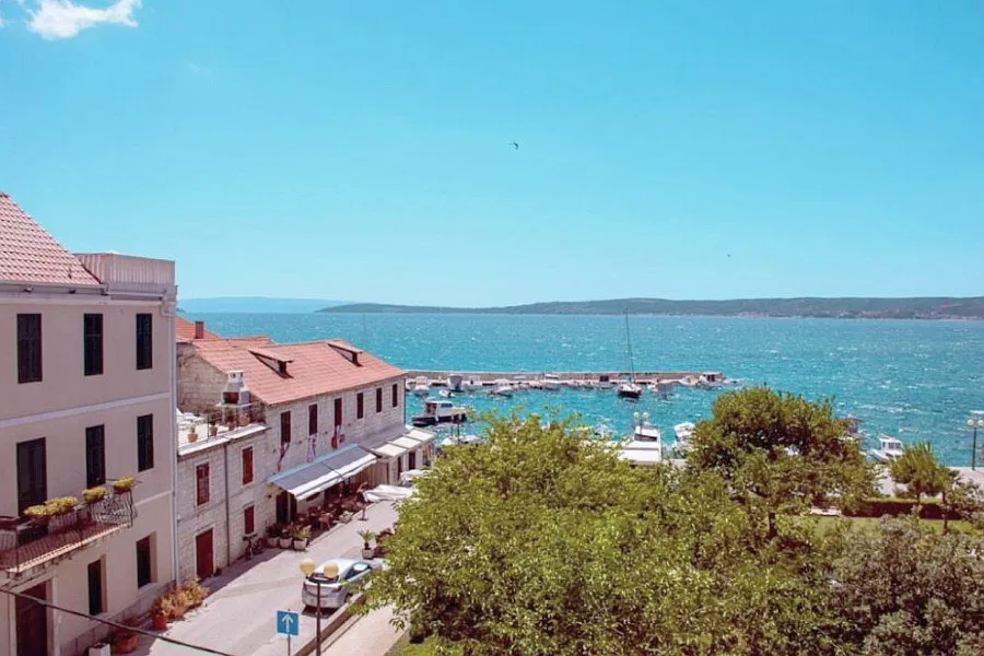 Butik hotel na popularnoj turističkoj lokaciji