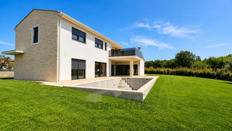 Luxury modern villa with swimming pool in a peaceful location, 7 km from Poreč and the sea – 3