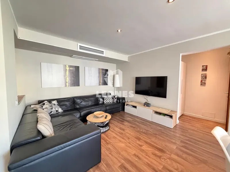 Comfortable apartment in the center of Novigrad, just 100 meters from the sea – 3