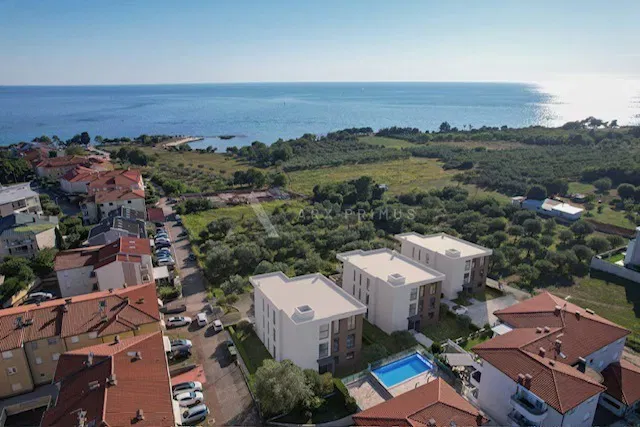 ZAMBRATIJA - PENTHOUSE IN EINEM  NEUBAU IN MEERAUNSEITE