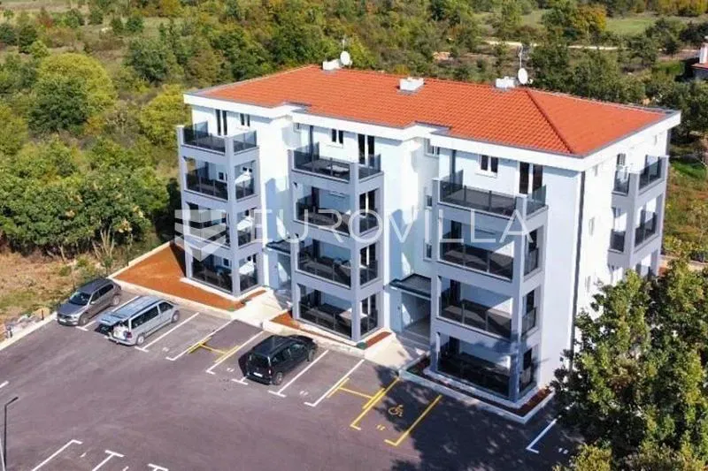 Istria, Poreč - Elegant property in a peaceful residential setting – 2