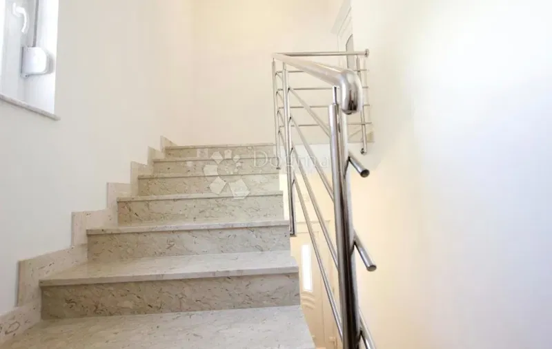 NEW HOUSE IN VODICE WITH TWO SEPARATE APARTMENTS 700 m FROM THE SEA – 3