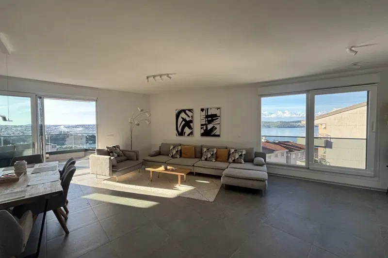 Attico moderno con terrazza panoramica e vista mare panoramica – 3