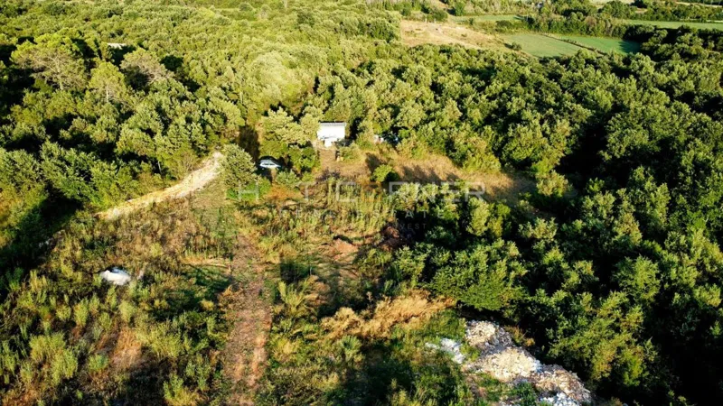 Vodnjan - građevinsko zemljište 916 m² s dozvolom za vilu + bazen! – 2