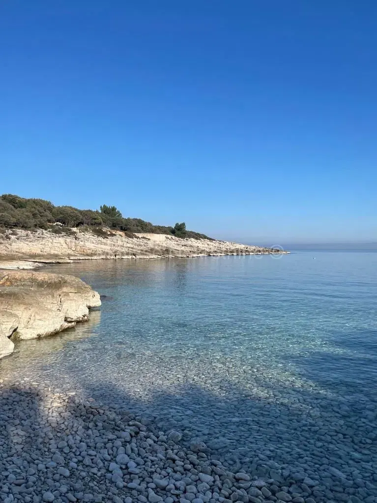 ISTRA - MARČANA - DUGA UVALA, kuća s bazenom blizu plaže