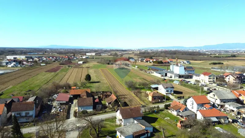 Terreno edificabile Staro Čiće, Velika Gorica - Okolica, 2.942m2 – 2