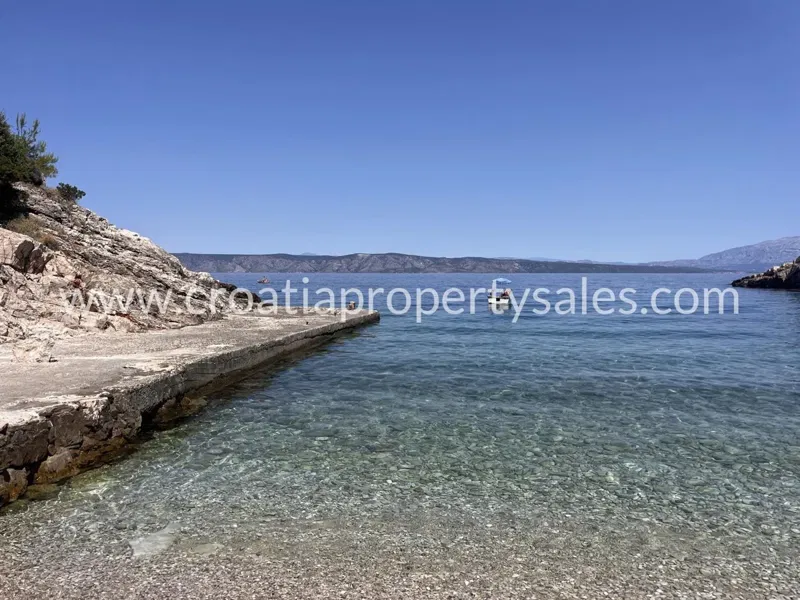 Hvar, old stone house for sale, 245.000 € – 3