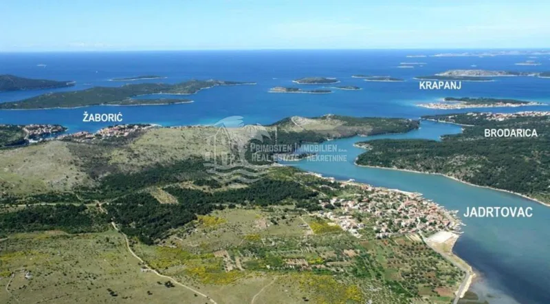 Jadrtovac/Građevinsko zemljište u prvom redu – 2
