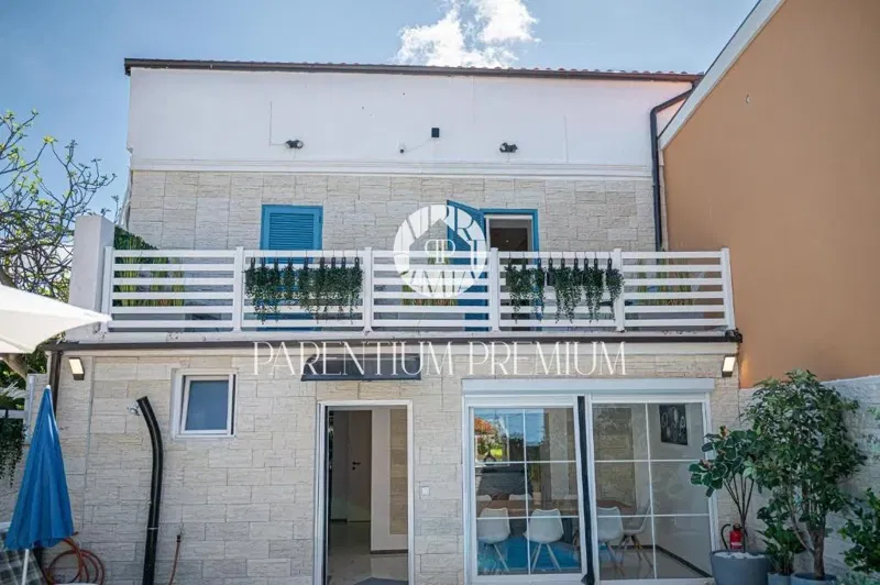 Renovated house with swimming pool in a peaceful setting – 2