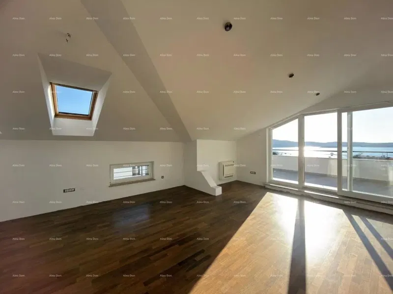 MEDULIN – penthouse with an open sea view, 150 m from the shore – 2