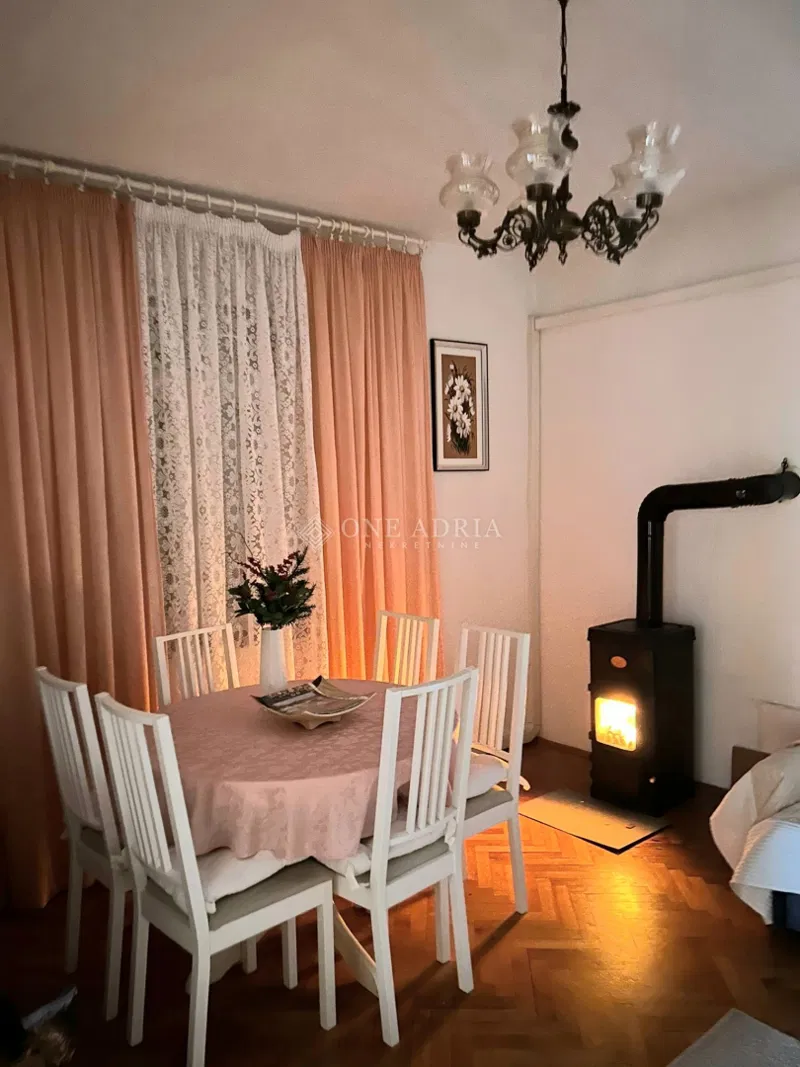 SENJ, DVOSOBAN STAN, DOBRA LOKACIJA! – 2