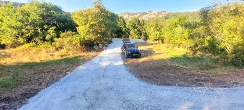 Építési telek Roč, Buzet, 560m2 – 2