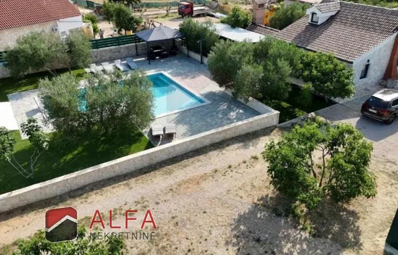 Vodice countryside – house with pool and olive grove for sale – 2
