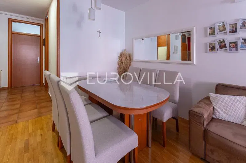 Slavonski Brod, three-bedroom apartment, 72 m² in the city center – 3