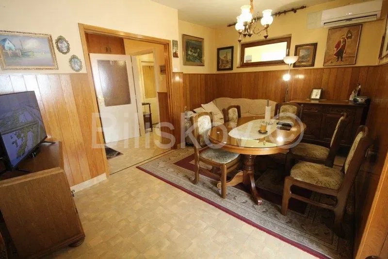 Split, Visoka apartment 142 m2 for sale garden, studio app. – 2