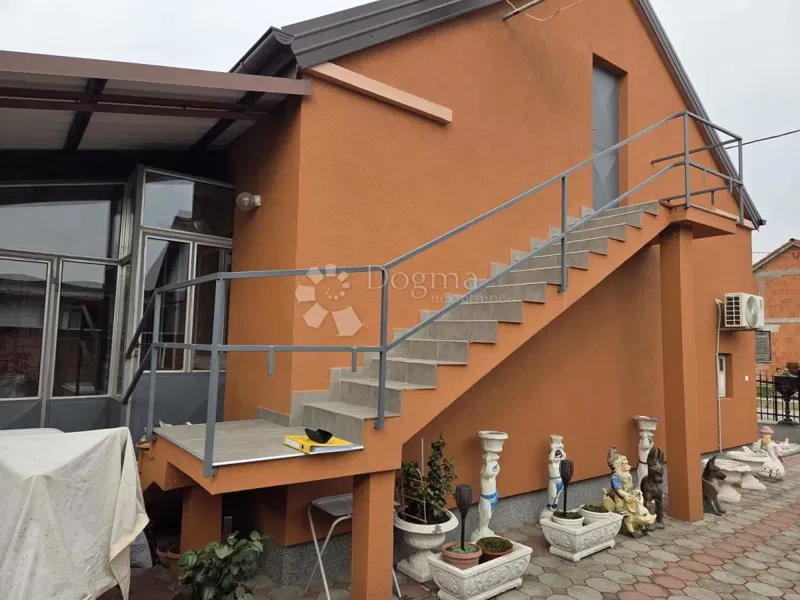 Hiša Mitnica, Vukovar, 151m2