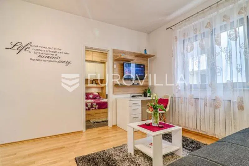 Appartamento Pula – 2