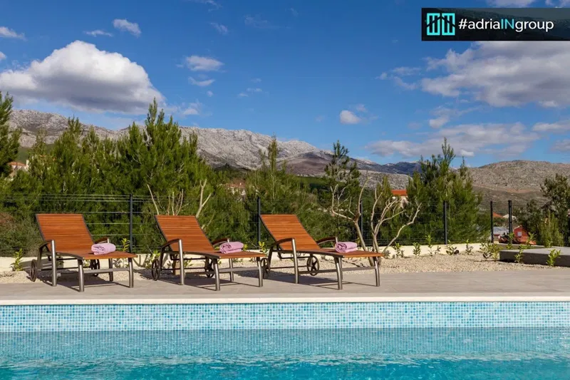 SPLIT / Korešnica, VILLA MEDENCÉVEL / KILÁTÁS / INTIMITÁS / Videó - olvassa el a leírást – 3