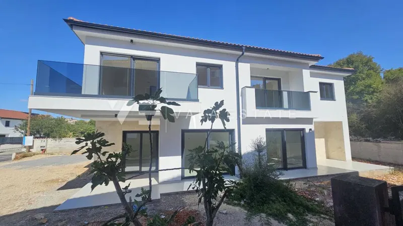 NEW SEMI-DETACHED HOUSE WITH GARDEN NEAR THE CENTER AND THE SEA – 2