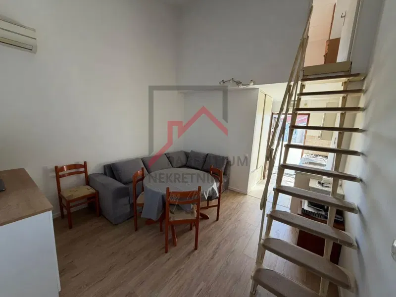 Istria, Poreč – Apartment with a gallery and a closed loggia, 40 m2 – 3