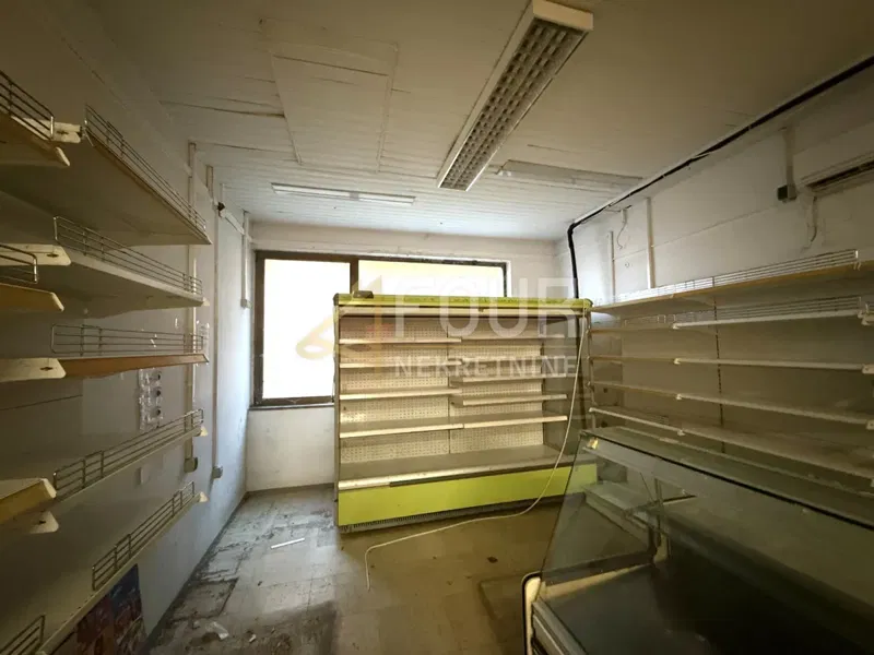Business premise Belveder, Rijeka, 64m2 – 2