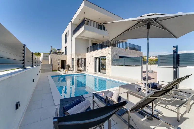 Ház Brodarica, Šibenik - Okolica, 320m2