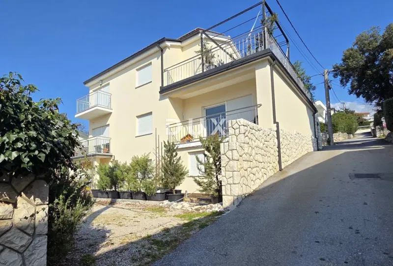 NOVI VINODOLSKI – Elegáns ház 191 m2, 40 m-re a tengertől – 3