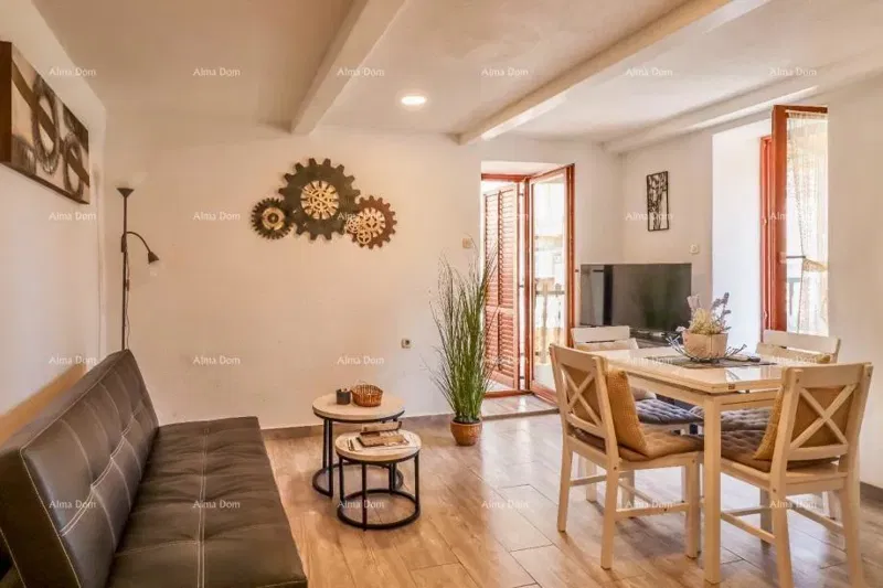 Прекрасная квартира в Ровине – 55 м², двухуровневая, с видом на старый город – 2