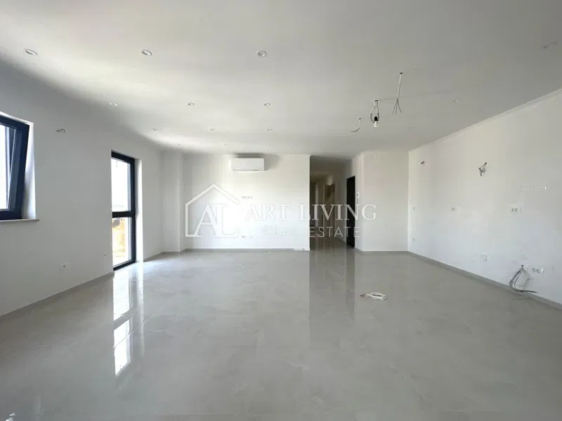 Umag, trosobni stan, 109 m2, z lepo in atraktivno lokacijo – 3