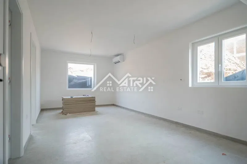 Medulin, ground floor apartment with garden, sea front – 3