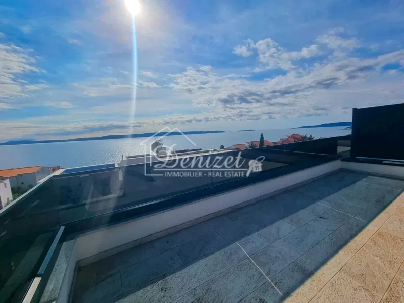 Okrug Gornji, Two-Bedroom Apartment with Roof Terrace and Sea View – 2