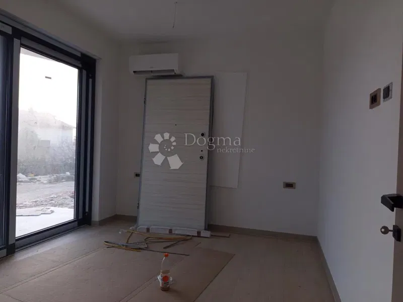 Flat Valdebek, Pula, 93,66m2 – 2
