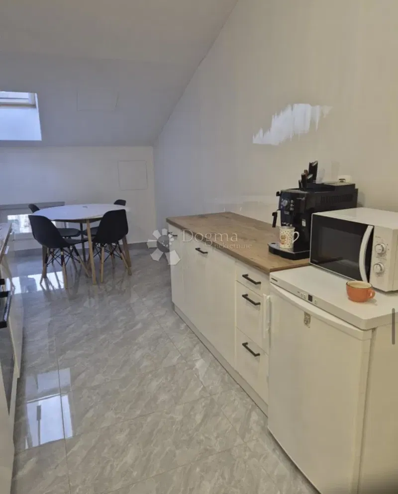 Flat Centar, Rijeka, 105m2 – 3