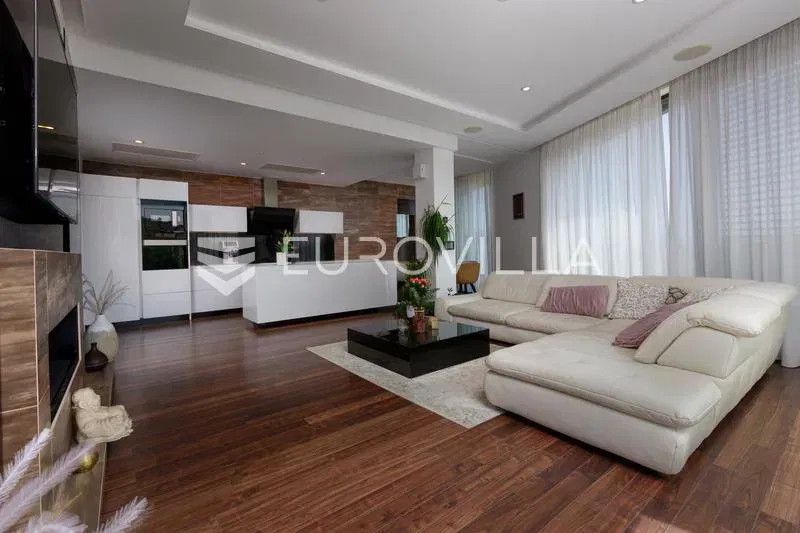 Matulji, luxury five-bedroom duplex penthouse, 160 m², 130 m² terrace and 250 m² private garden – 3