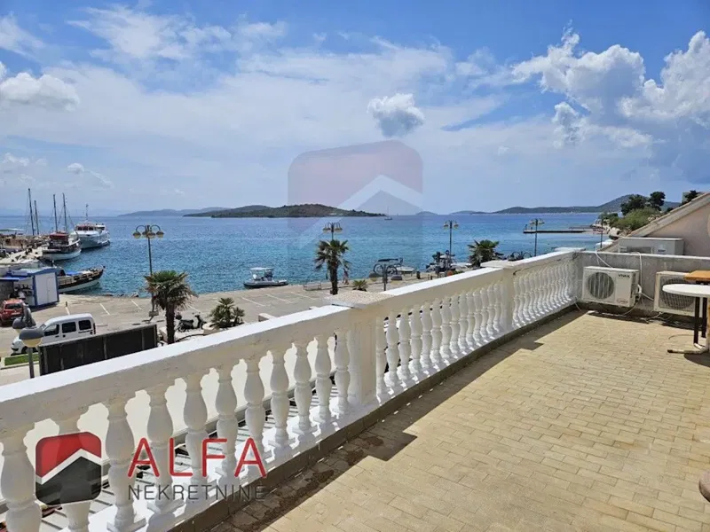 Croatia, Vodice center– house with restaurant for sale on the seafront promenade – 2