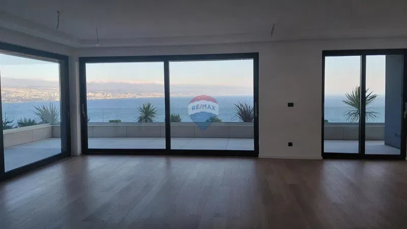 Condo/Apartment Punta Kolova, Opatija, 217,01m2 – 2