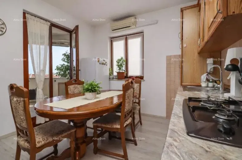 Rovinj – property with two apartments, sea view, and parking space – 3