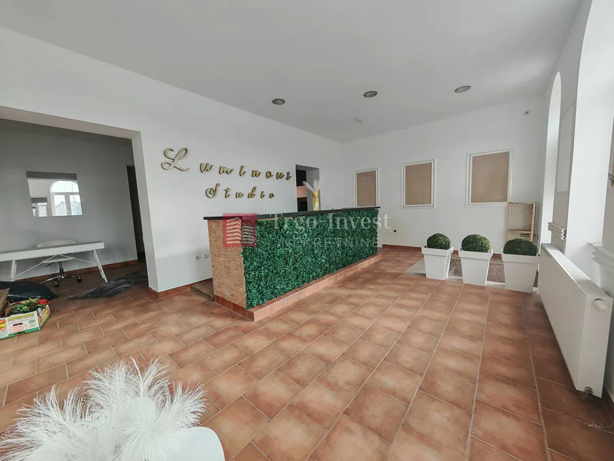STROSSMAYEROVA- poslovni prostor 71 m2